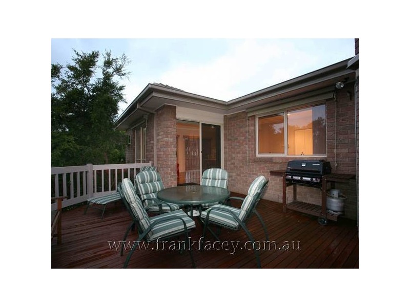 26 Royston Avenue, Berwick VIC 3806