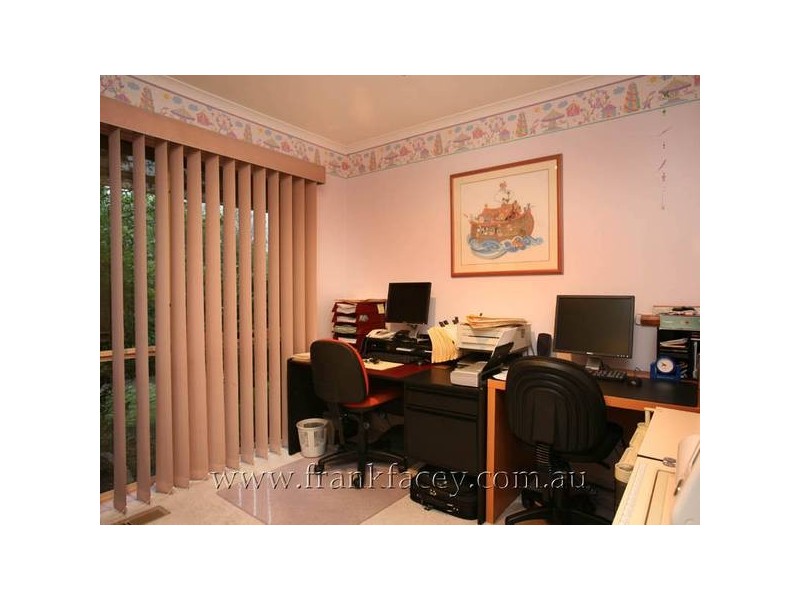 26 Royston Avenue, Berwick VIC 3806