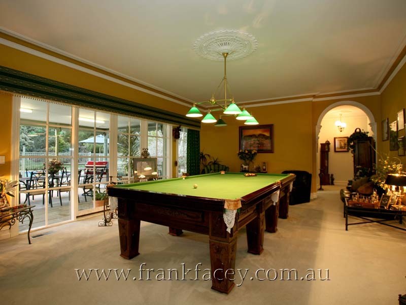 8 Angela Court, Narre Warren North VIC 3804