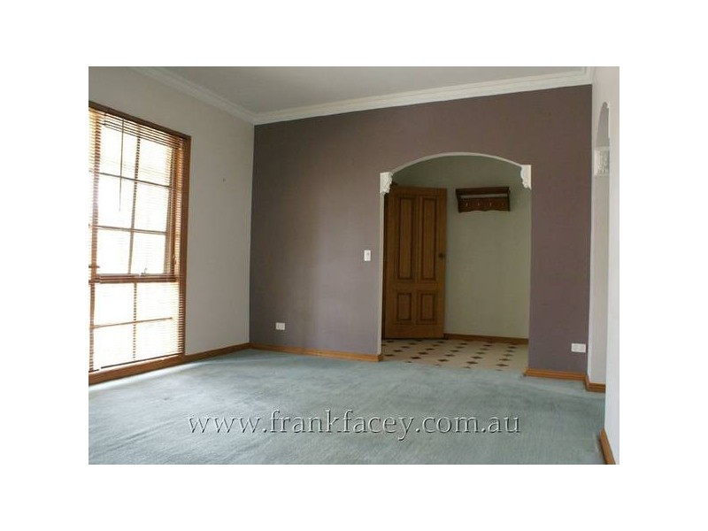 16 Illowra Court, Berwick VIC 3806