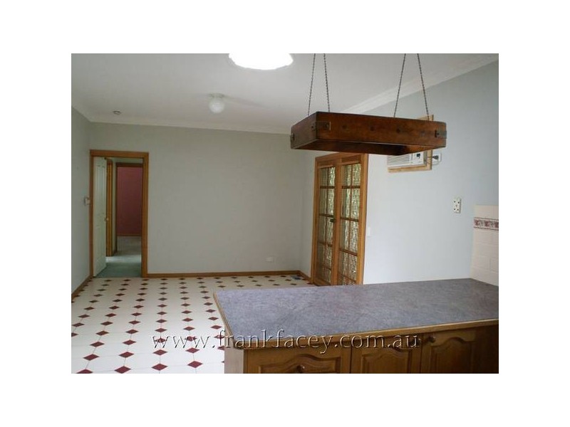 16 Illowra Court, Berwick VIC 3806