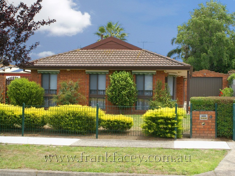 1 Mason Way, Berwick VIC 3806