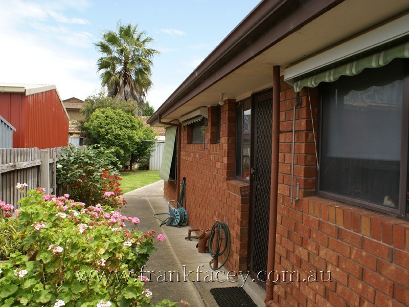 1 Mason Way, Berwick VIC 3806