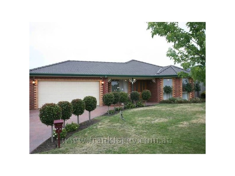 7 Carlisle Drive, Beaconsfield VIC 3807