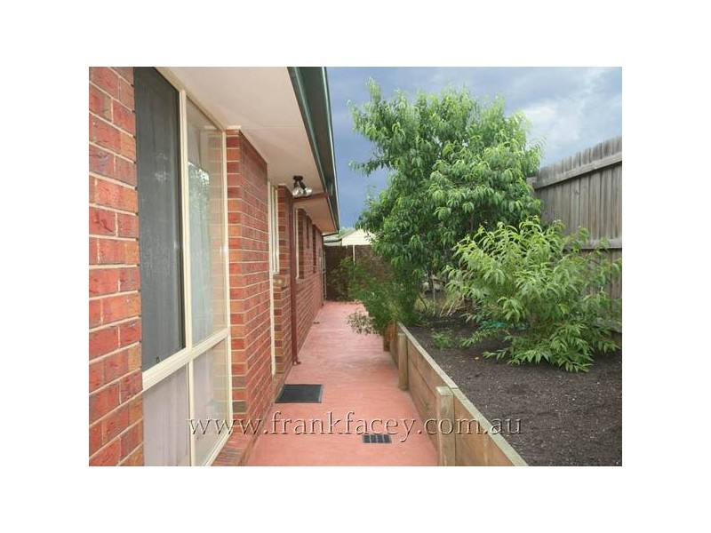 7 Carlisle Drive, Beaconsfield VIC 3807
