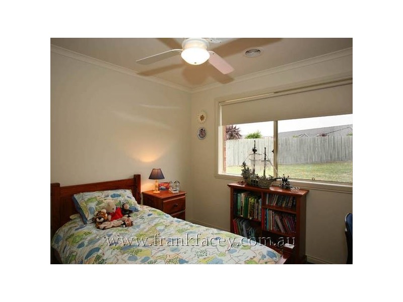 7 Carlisle Drive, Beaconsfield VIC 3807