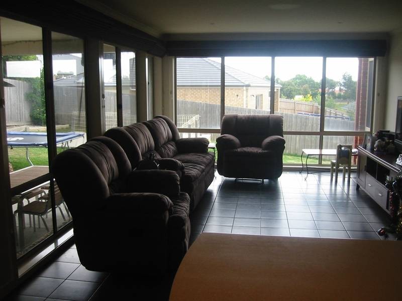 13 Lancaster Way, Beaconsfield VIC 3807