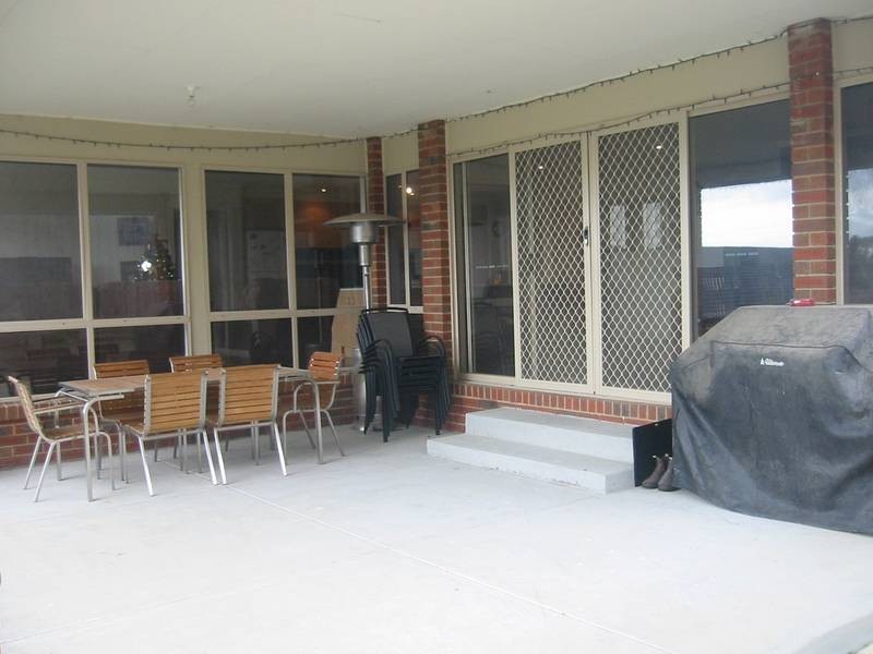 13 Lancaster Way, Beaconsfield VIC 3807