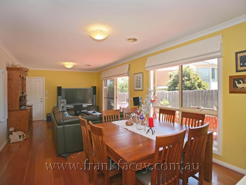 13 Chelsea Crescent, Berwick VIC 3806