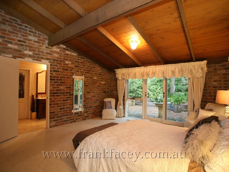 268 Harkaway Road, Harkaway VIC 3806