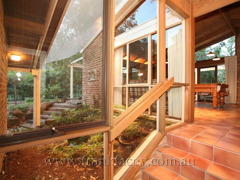 268 Harkaway Road, Harkaway VIC 3806