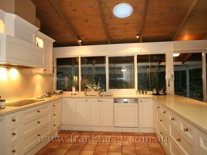 268 Harkaway Road, Harkaway VIC 3806