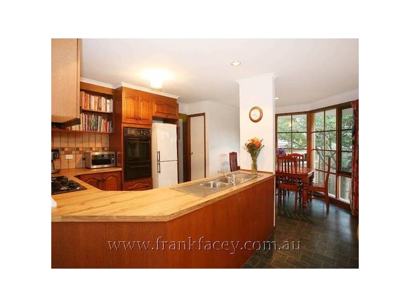 122 Brisbane Street, Berwick VIC 3806