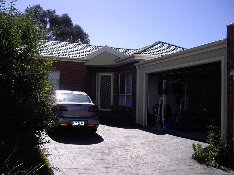 4/6 Liege Avenue, Noble Park VIC 3174