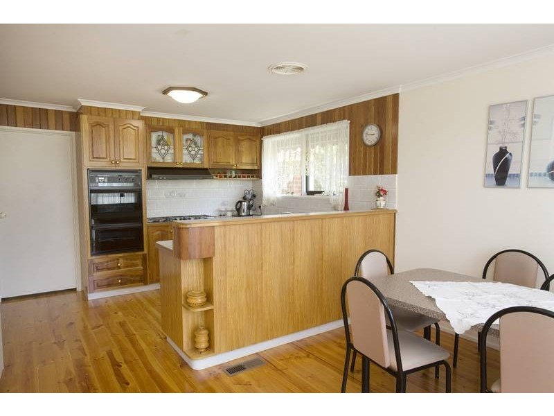 11 Addison Court, Mulgrave VIC 3170