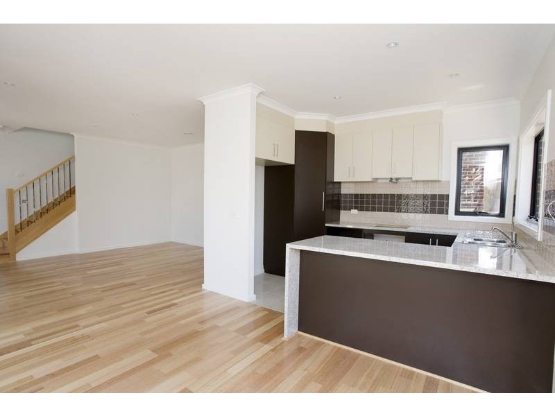 1/1 Lee Avenue, Springvale VIC 3171