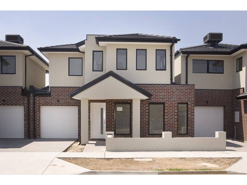 2/1 LEE AVENUE, Springvale VIC 3171