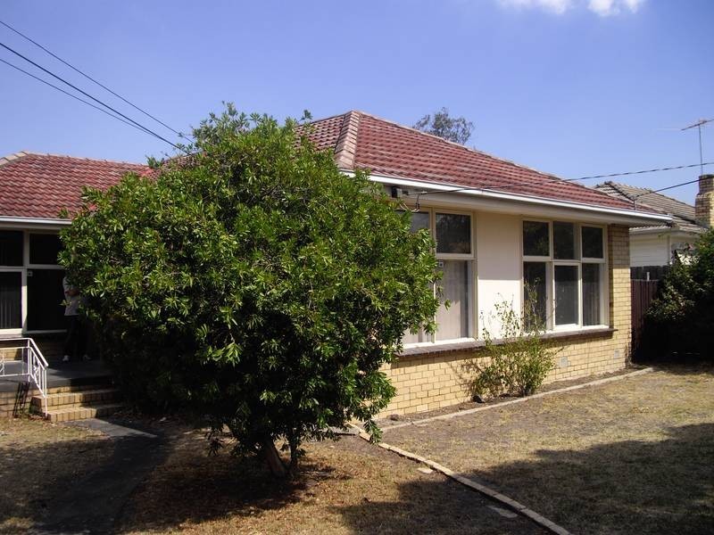 10 Gloria Avenue, Dandenong North VIC 3175