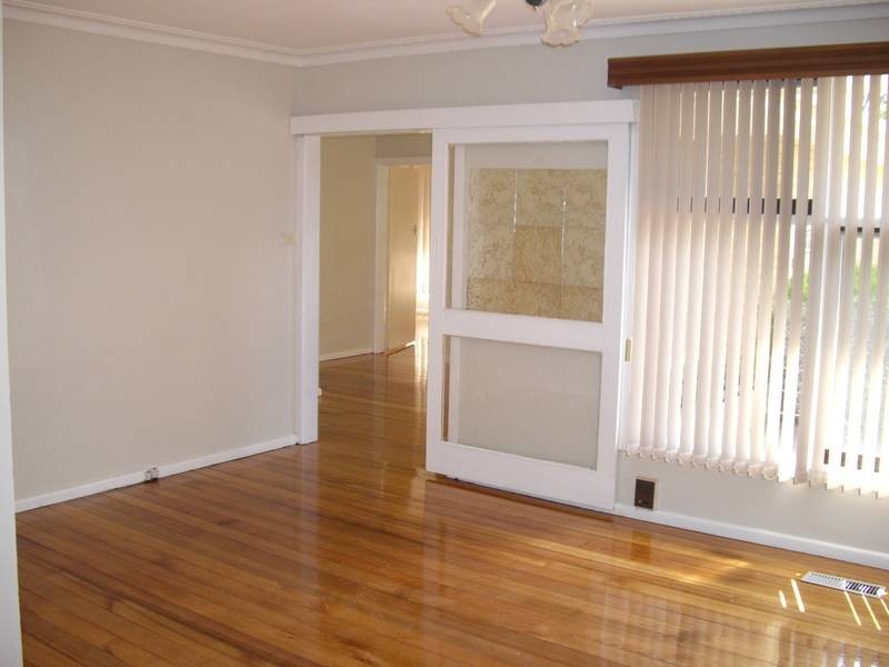 10 Gloria Avenue, Dandenong North VIC 3175