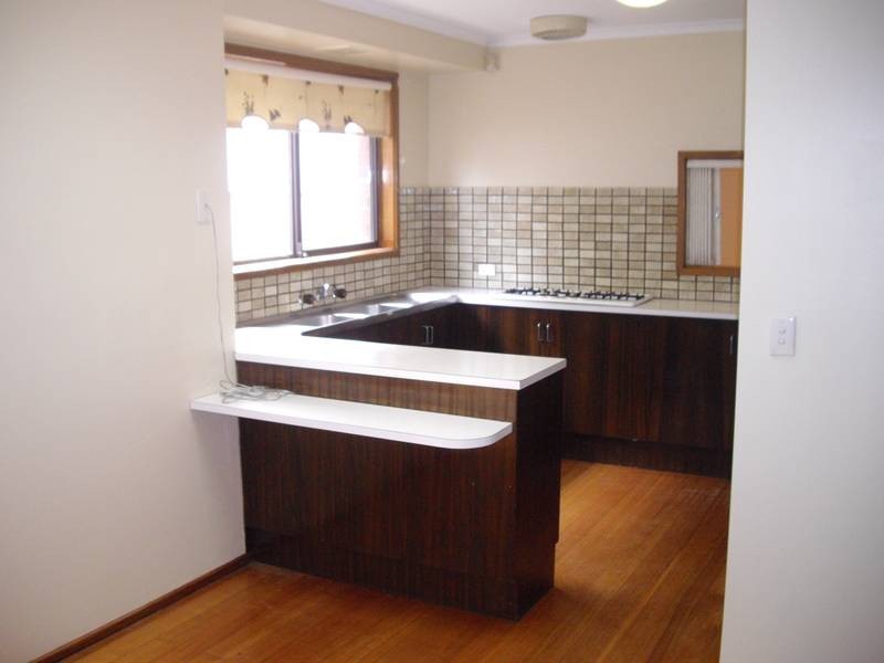 27 Dorsett Road, Dandenong North VIC 3175