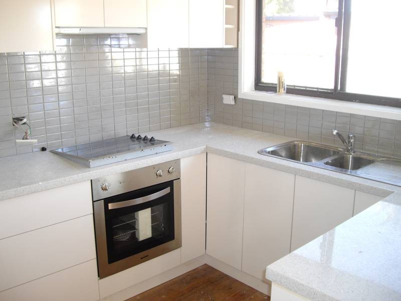 2/52 Shelton Crescent, Noble Park North VIC 3174