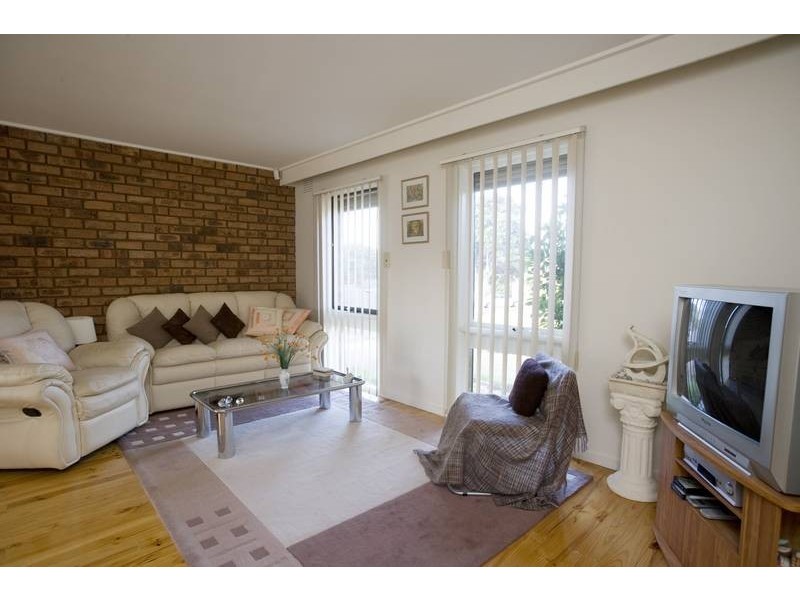 118 Outlook Drive, Dandenong North VIC 3175