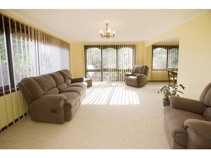 8 Galloway Street, Dandenong North VIC 3175