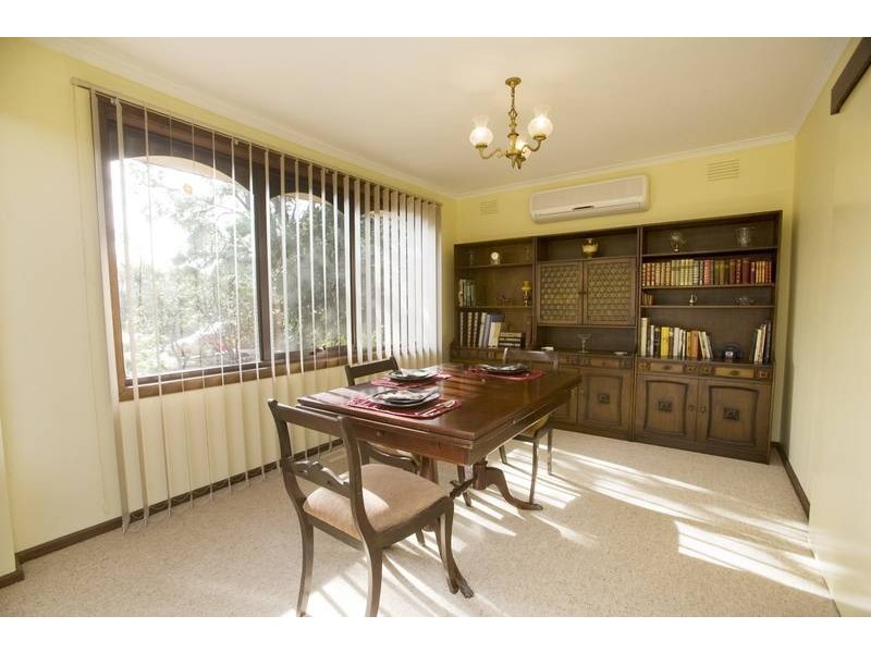 8 Galloway Street, Dandenong North VIC 3175