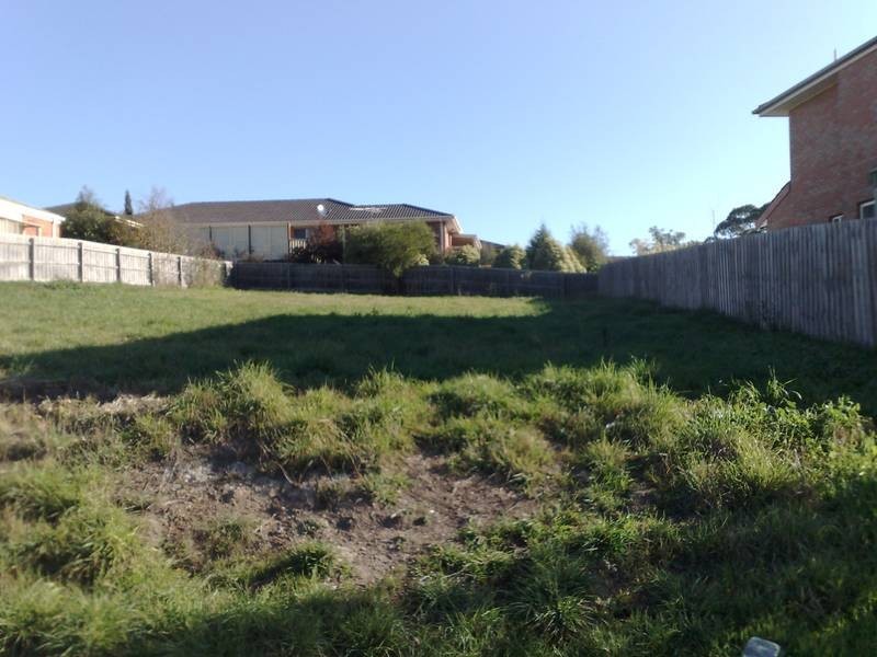 70 Jarryd Crescent, Berwick VIC 3806