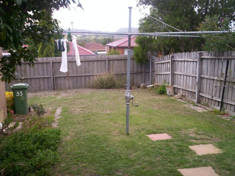 35 Clifton Way, Endeavour Hills VIC 3802