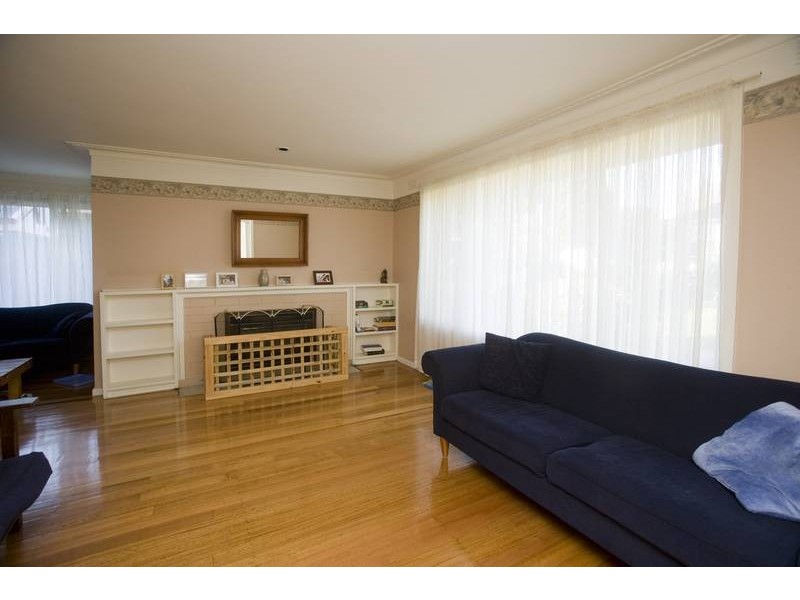 51 Huxley Avenue, Mulgrave VIC 3170