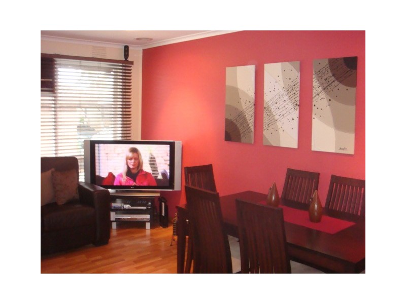 4/3 Rhoden Court, Dandenong North VIC 3175