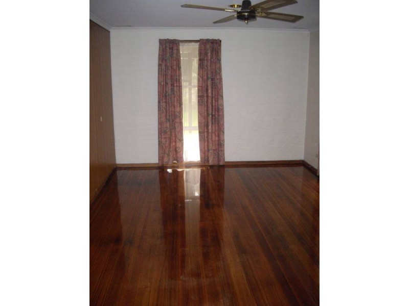 15 Silvan Grove, Hampton Park VIC 3976