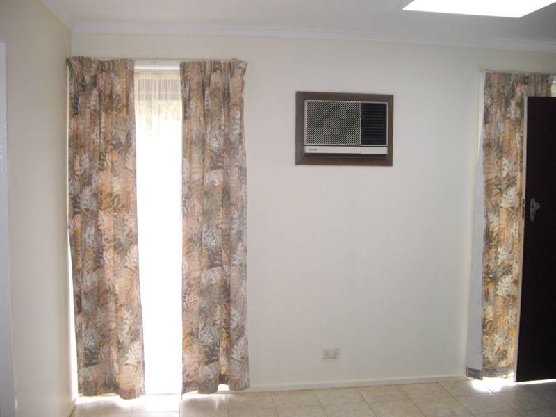 15 Silvan Grove, Hampton Park VIC 3976