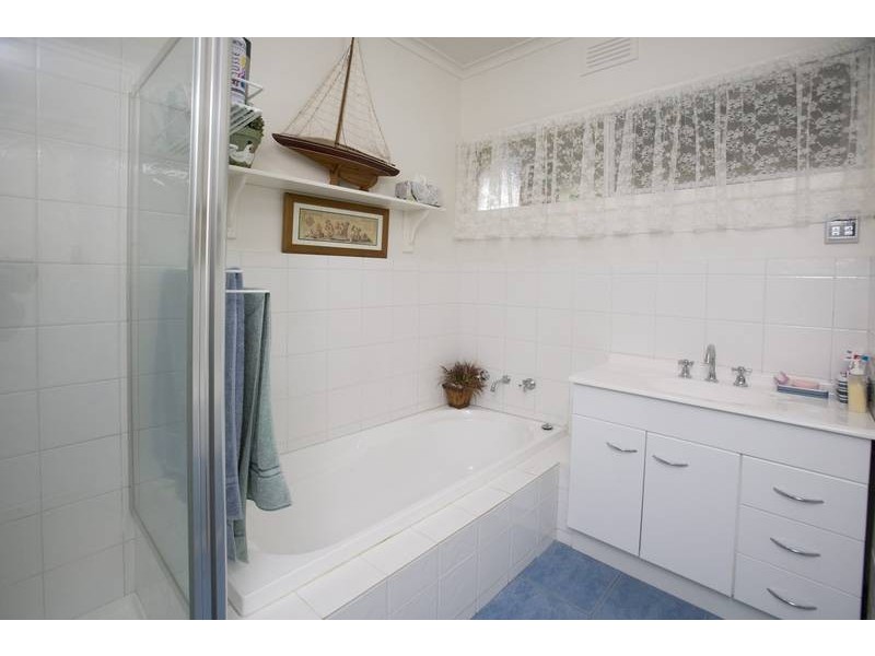 28 Mollison Street, Dandenong North VIC 3175