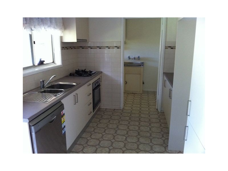 4 Batman Grove, Mulgrave VIC 3170