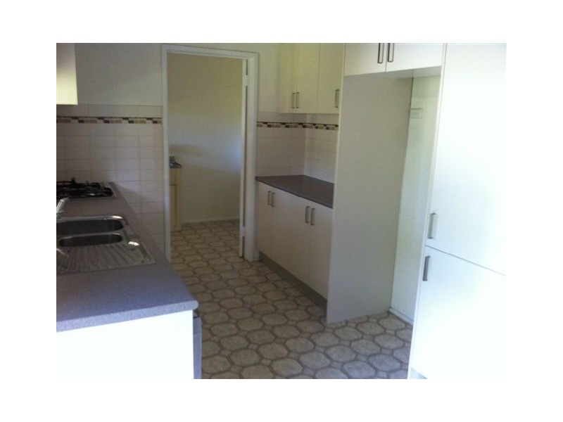 4 Batman Grove, Mulgrave VIC 3170