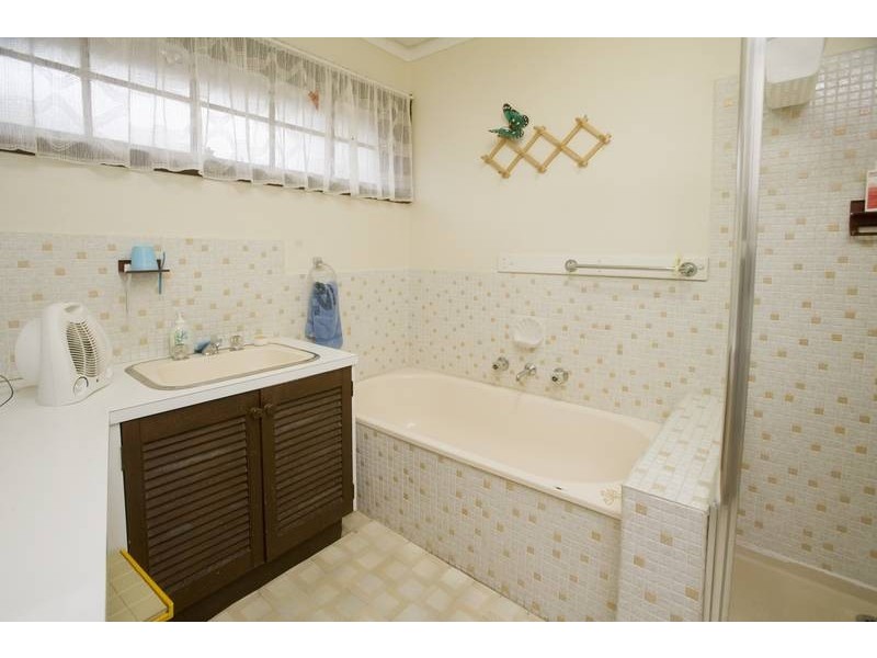 5 Huxley Avenue, Dandenong North VIC 3175