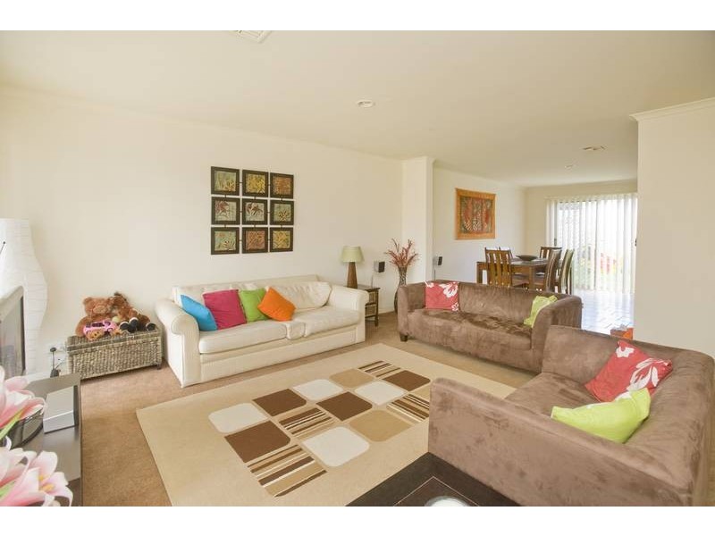 22/36 Hennessy Way, Dandenong North VIC 3175