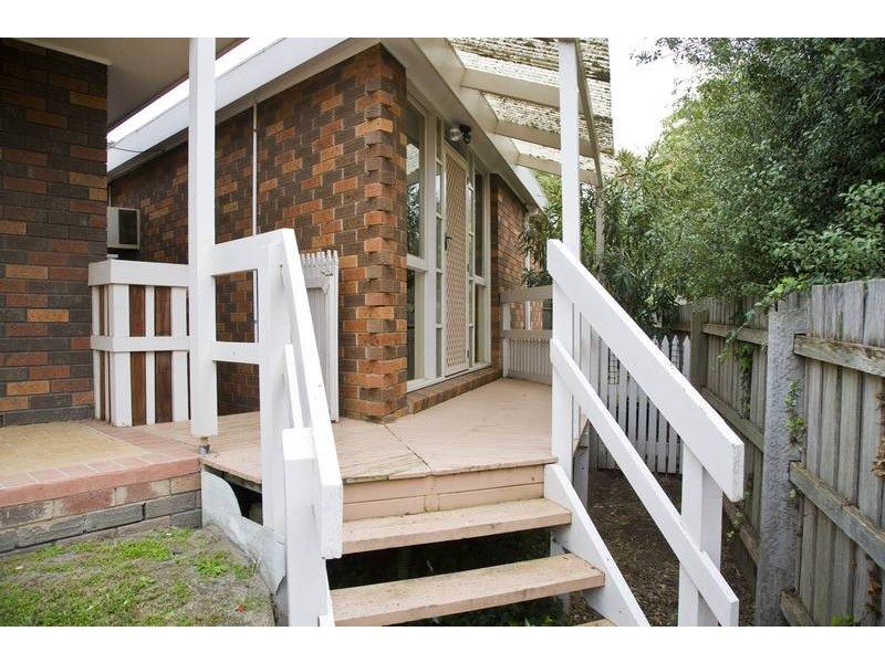 8 ROBYN COURT, Dandenong North VIC 3175