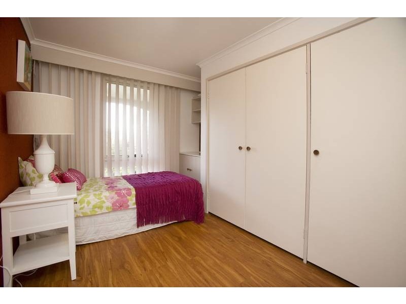 8 ROBYN COURT, Dandenong North VIC 3175