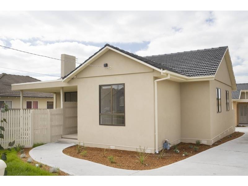 1/4 Cook Court, Dandenong North VIC 3175