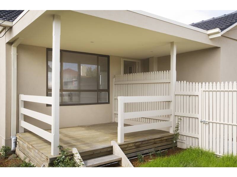 1/4 Cook Court, Dandenong North VIC 3175