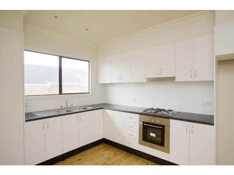 1/4 Cook Court, Dandenong North VIC 3175