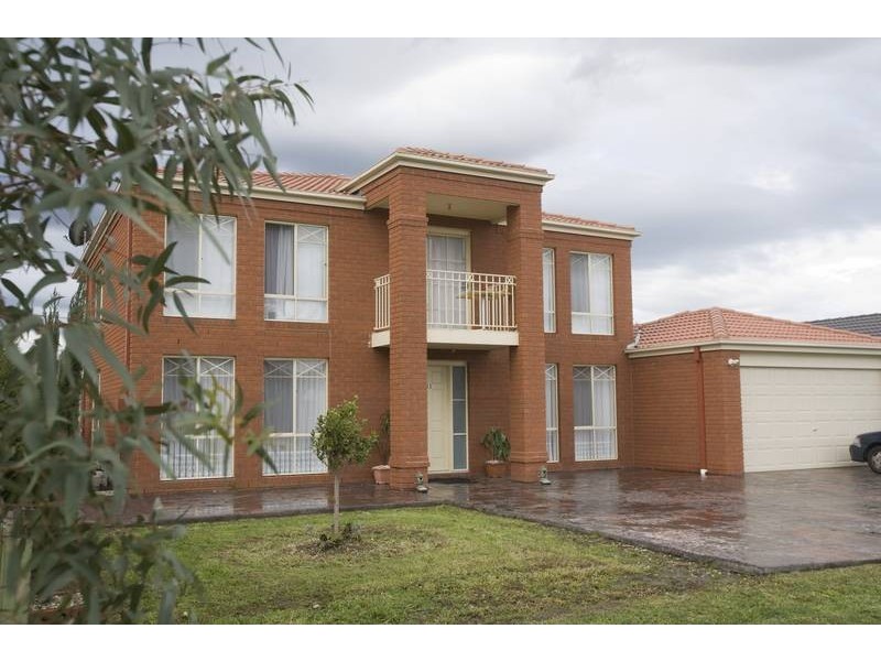 13 Wattlebird Court, Narre Warren VIC 3805