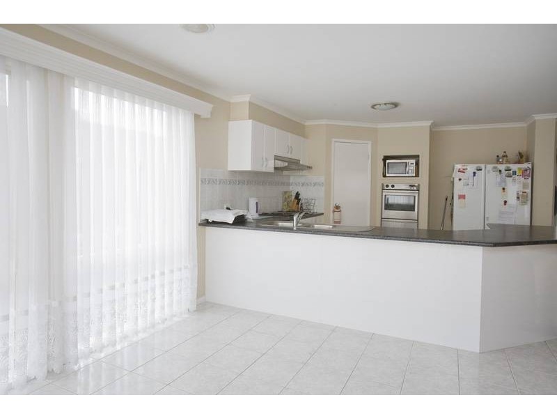 13 Wattlebird Court, Narre Warren VIC 3805