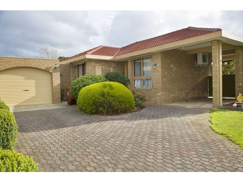 6 Grange Court, Dandenong North VIC 3175