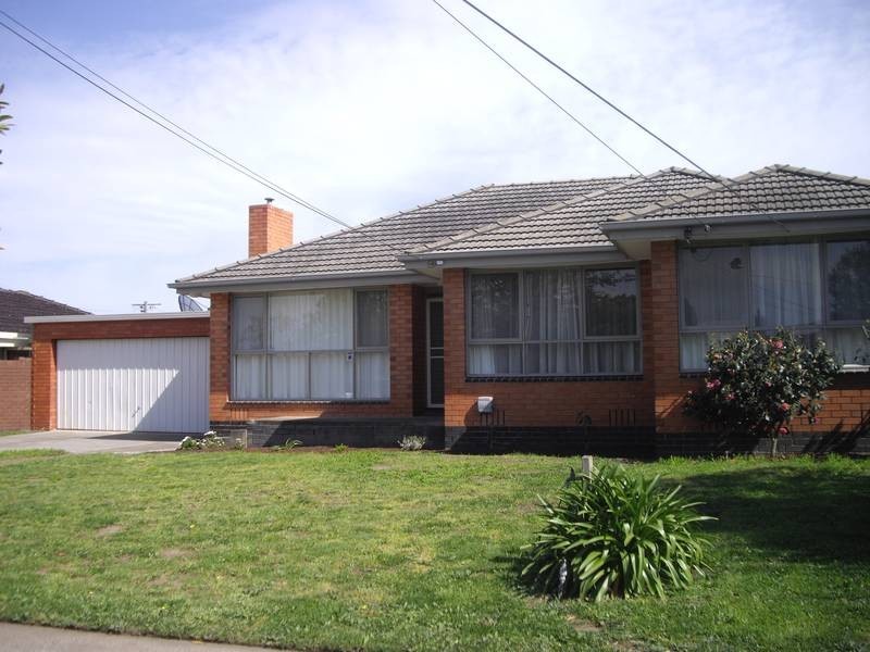 11 Withers Avenue, Mulgrave VIC 3170