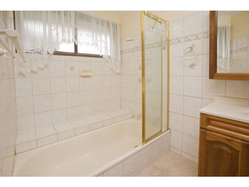 3 Albany Drive, Mulgrave VIC 3170