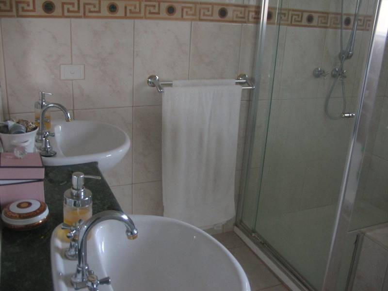 10A Caledonia Crescent, Mulgrave VIC 3170